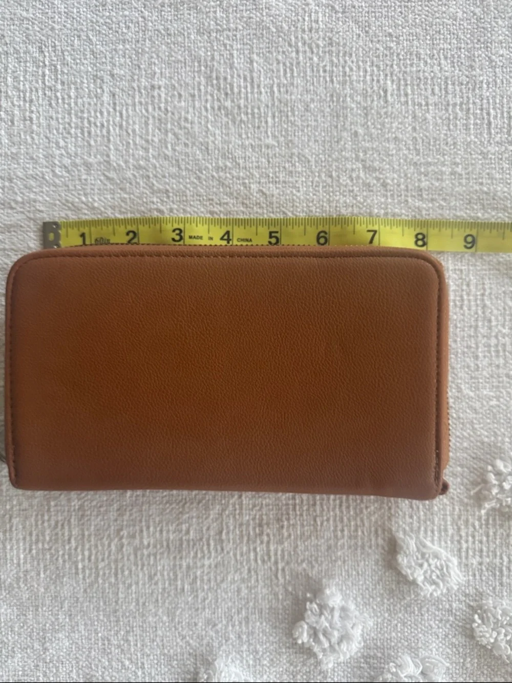 New-Thirty One Gifts All About the Benjamins  Caramel Smooth Pebble
F3 - Picture 4 of 5